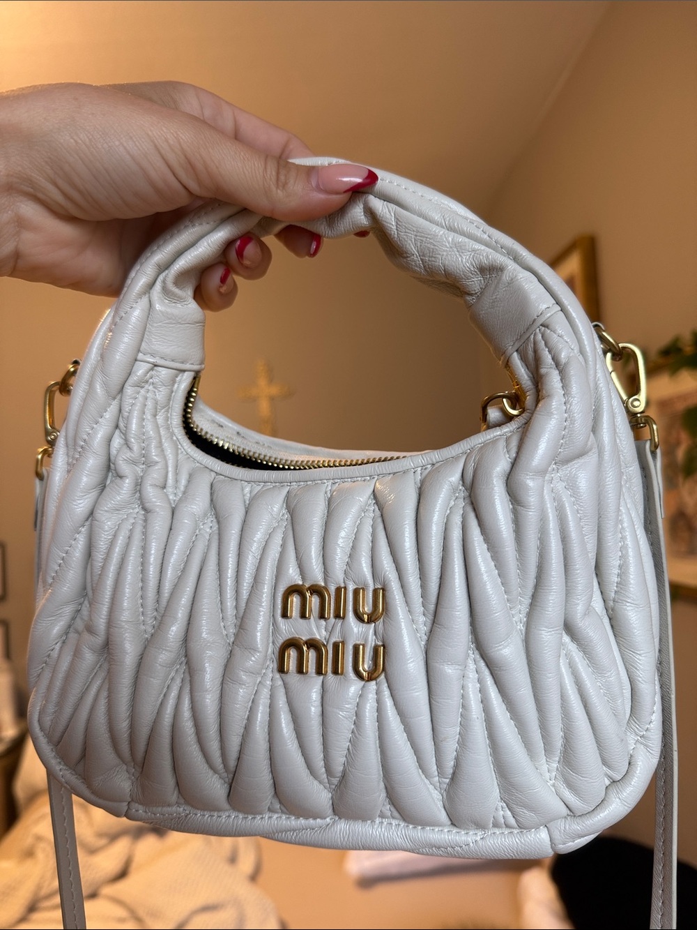 Second Hand Miu Miu Cream Quilted Matelassé Mini hand Bag with Gold Hardware - Picture 5 of 16